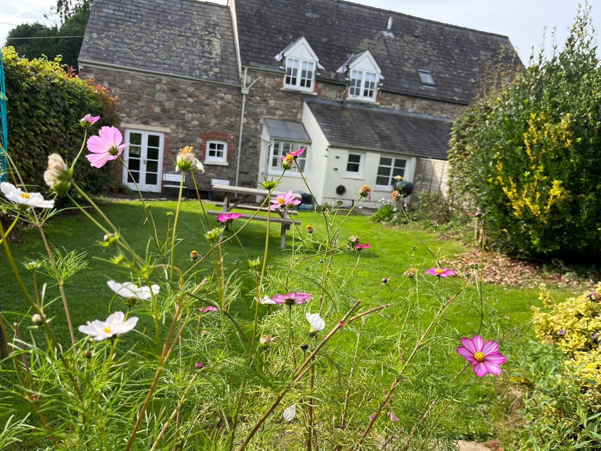 The Cottage Abergavenny Exteriör bild